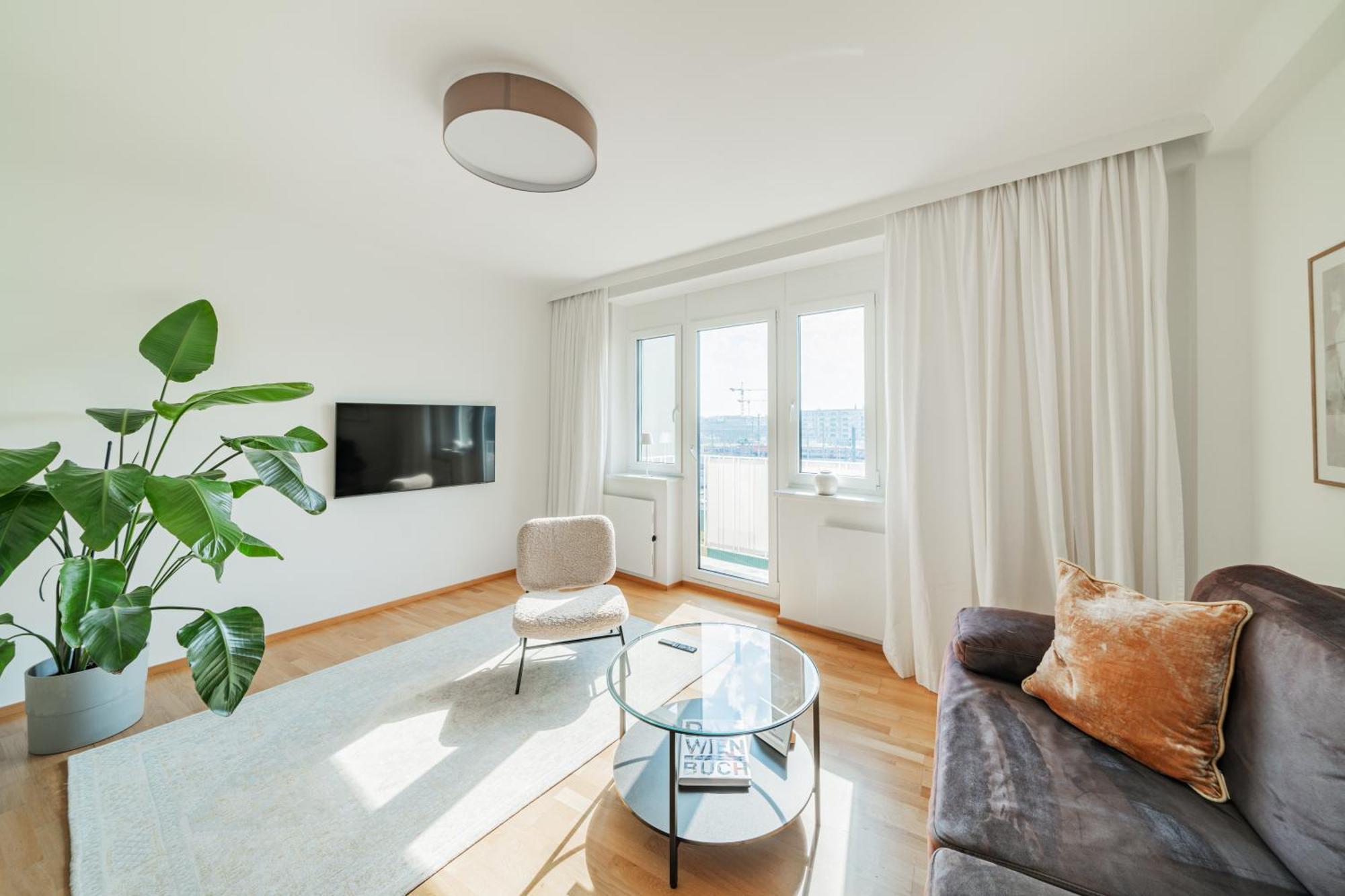 Central 60m2 10 Min Walk From Main Station Appartamento